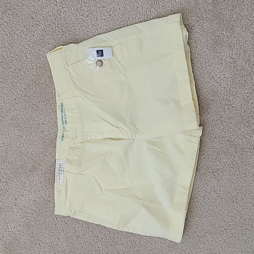 Gap the girlfriend 4inch short size 10